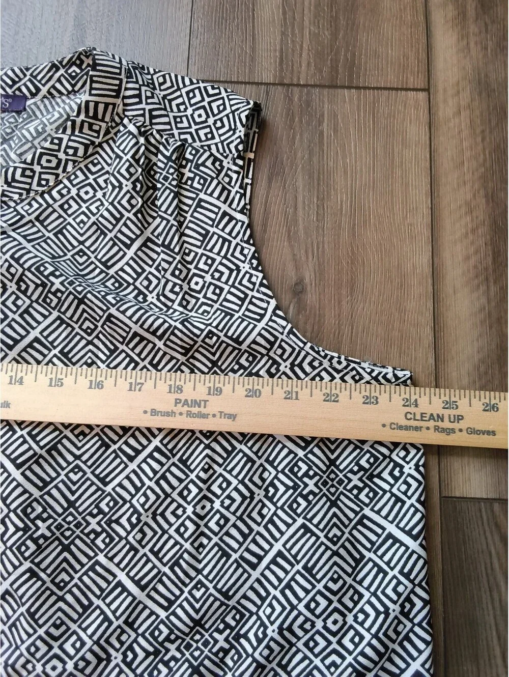 Roaman's Sleeveless Black White Geometric Flowy Blouse 20W